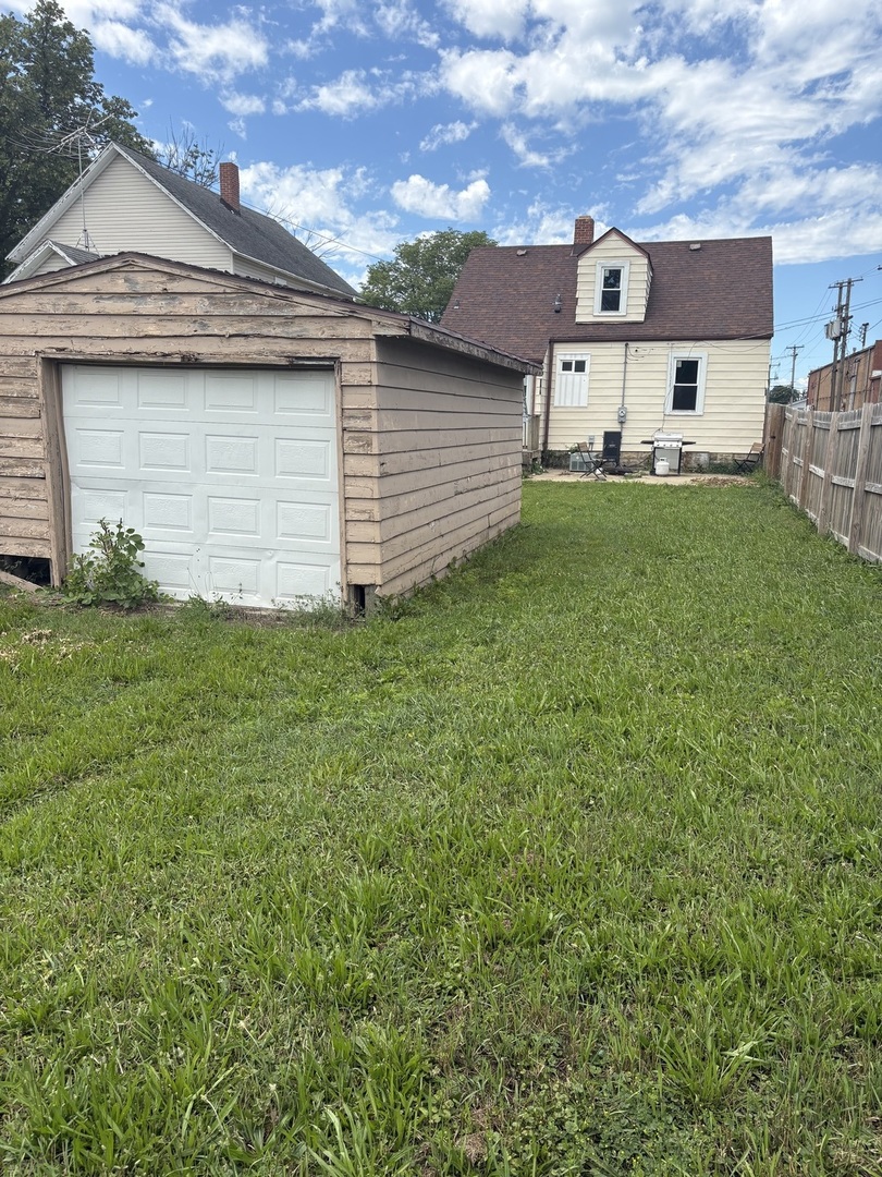 main property photo 13