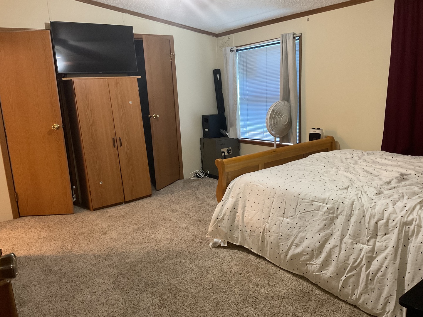 main property photo 11