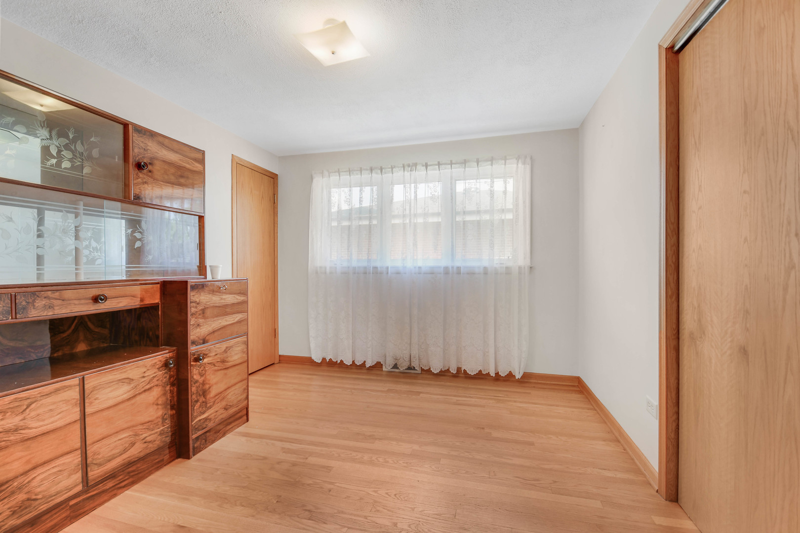 property viewer photo 10