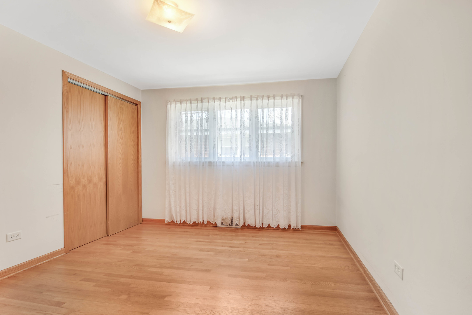 property viewer photo 11