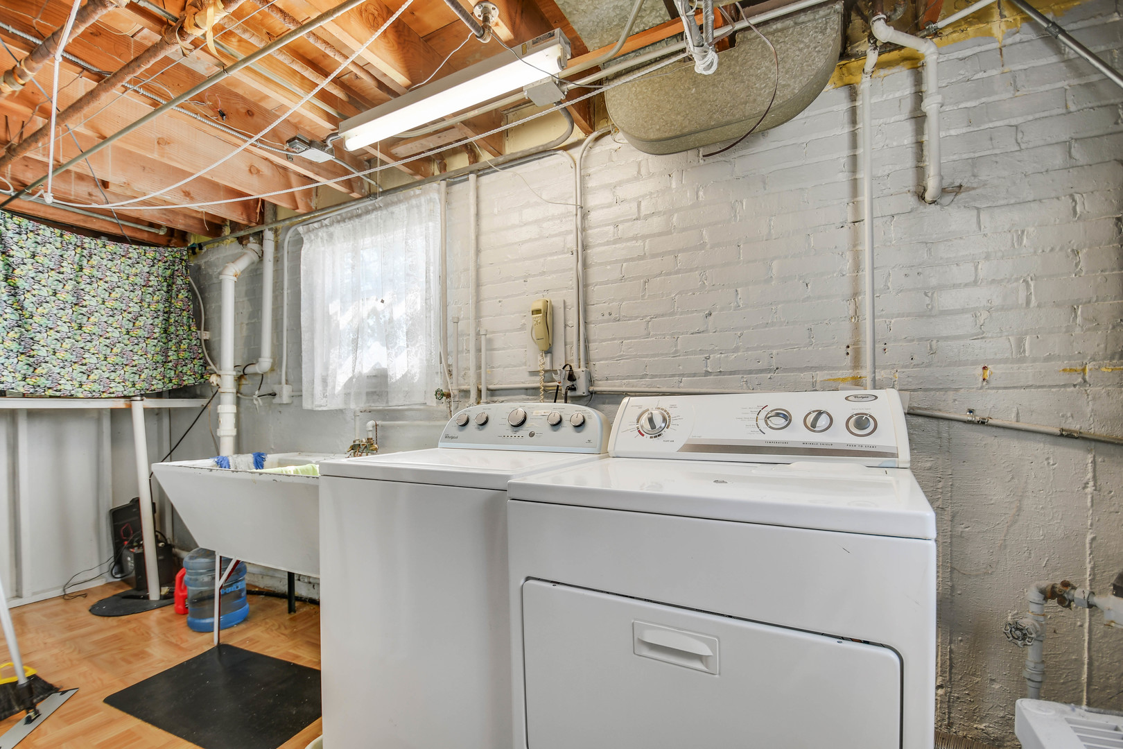 property viewer photo 23
