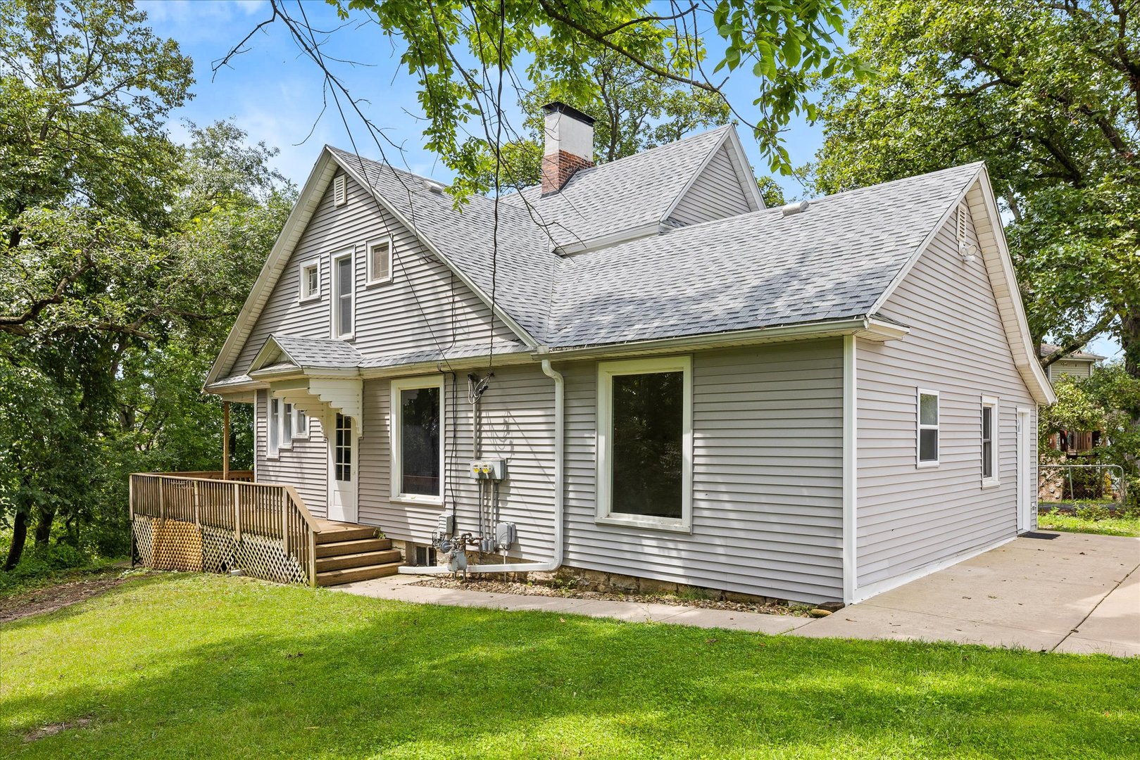 main property photo 1