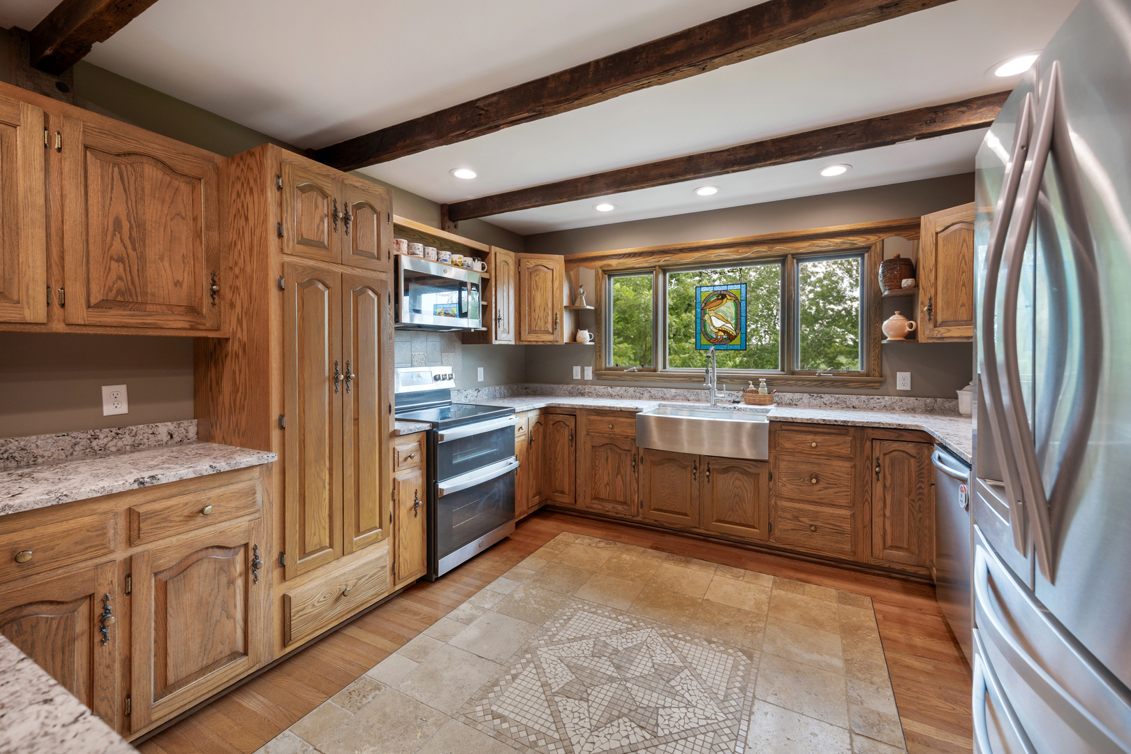 main property photo 6