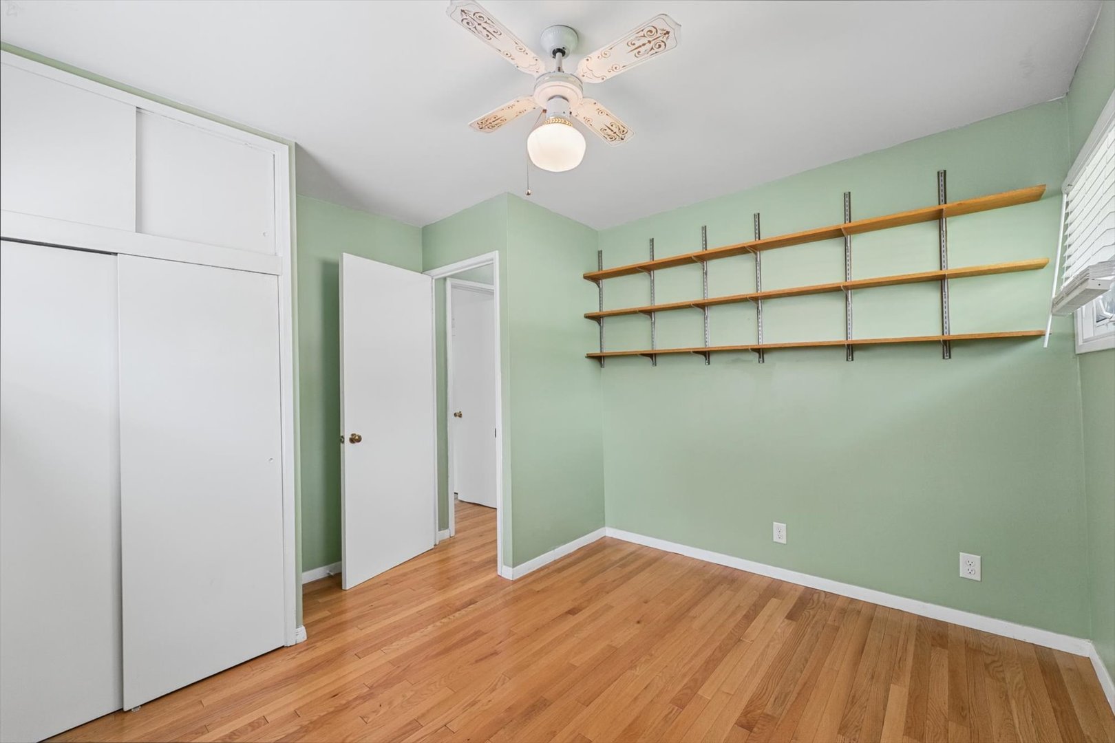 property viewer photo 17