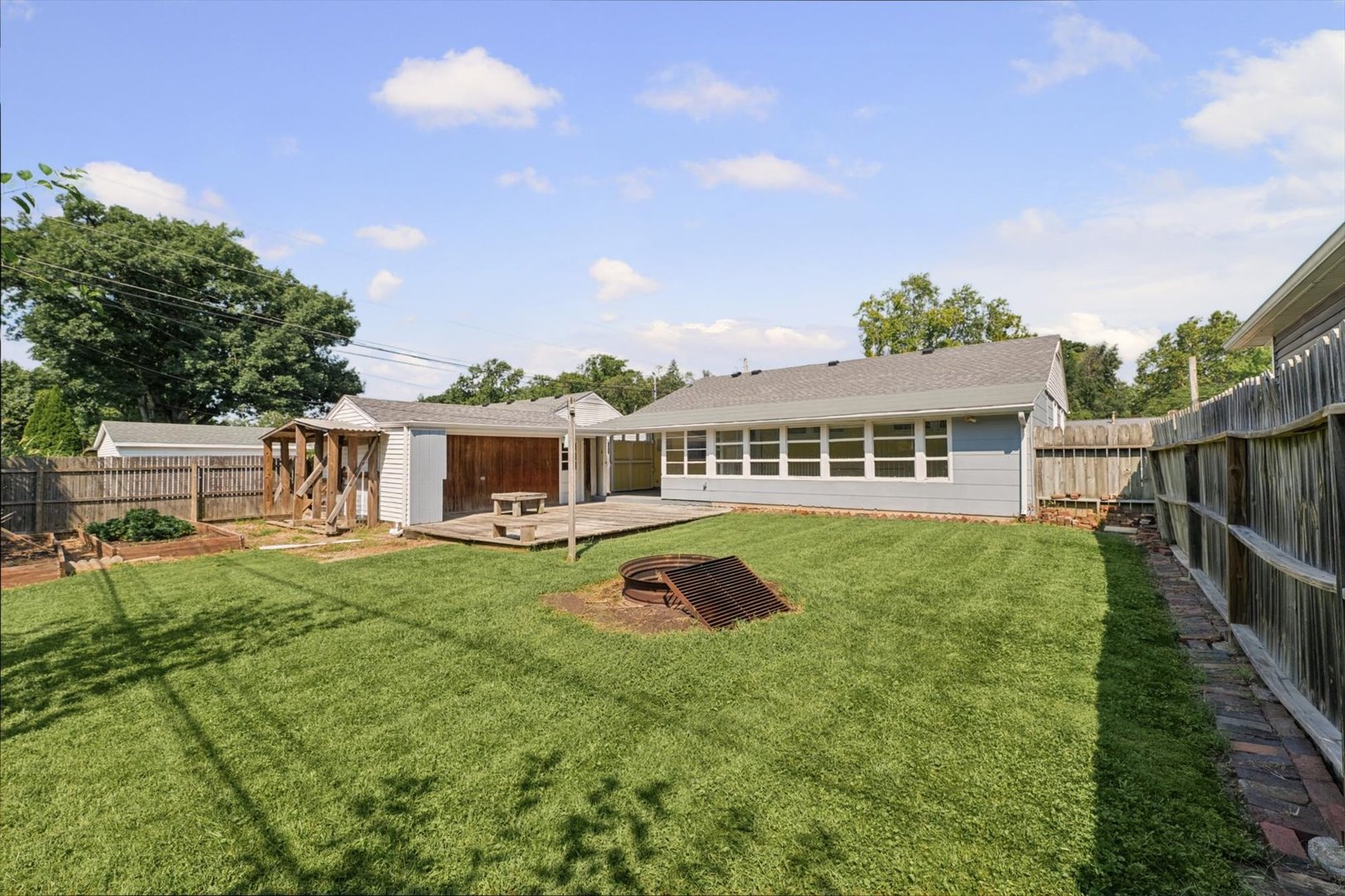 property viewer photo 32