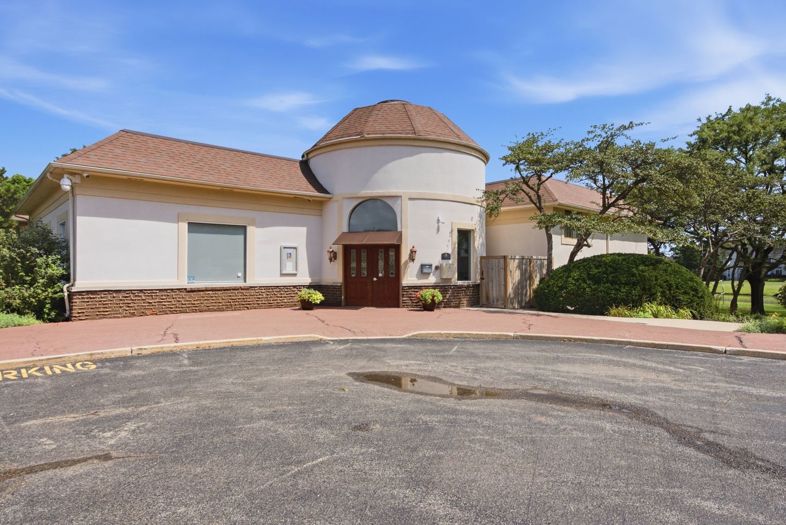 main property photo 23