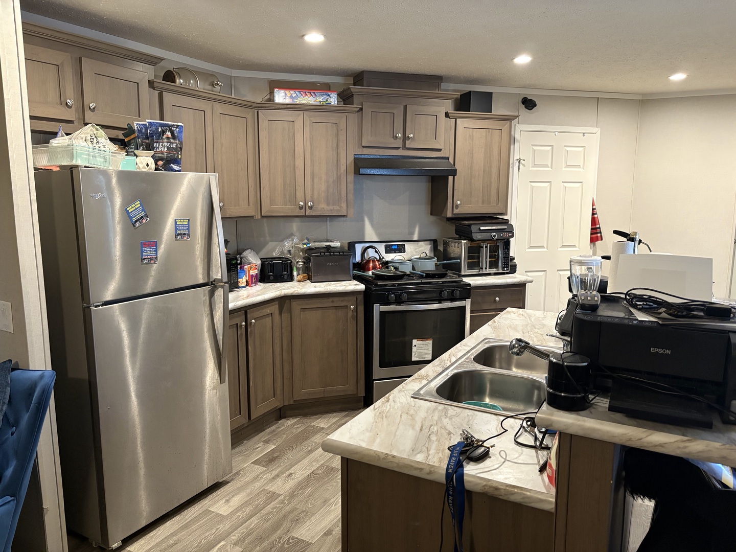 main property photo 6