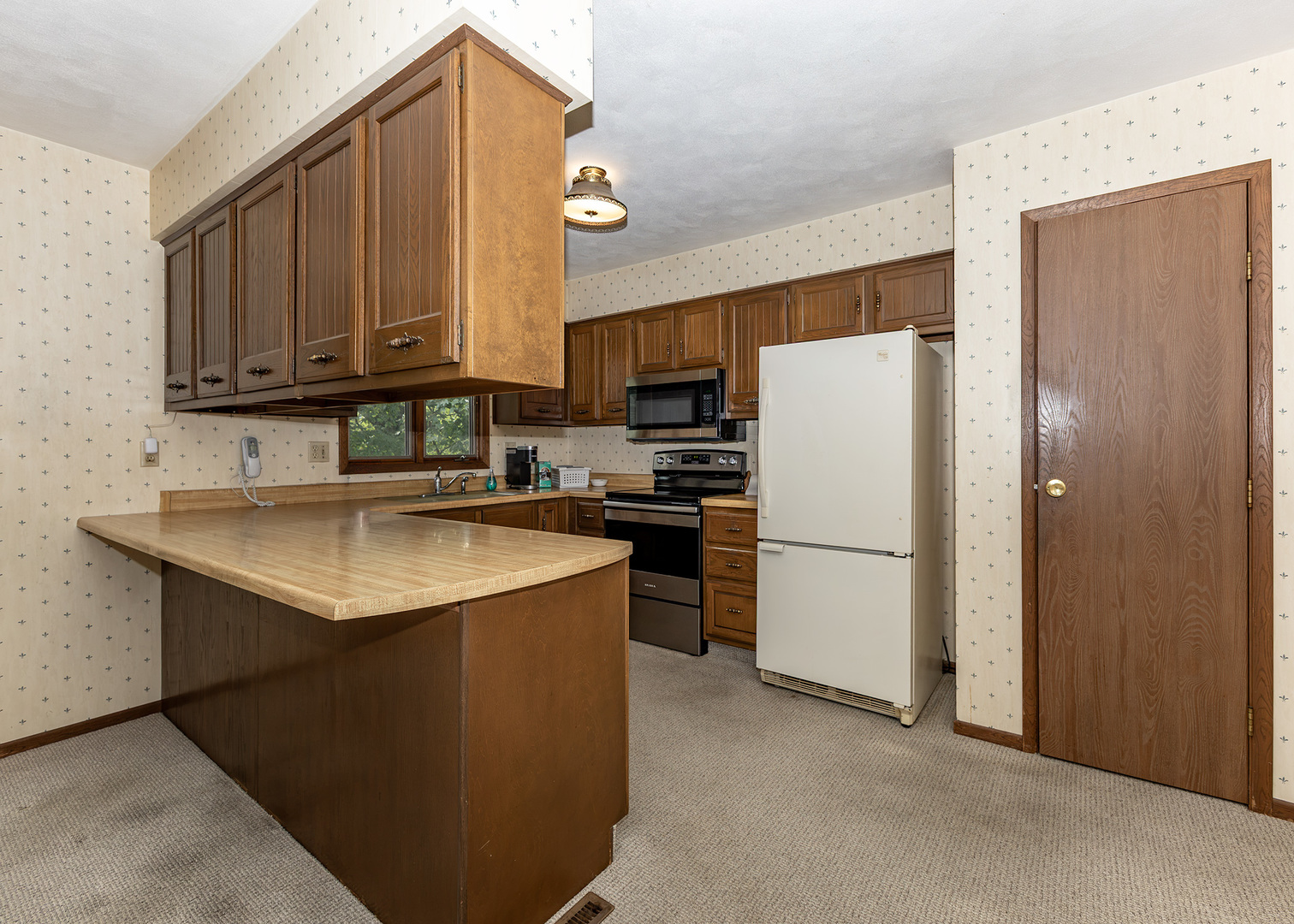 main property photo 19