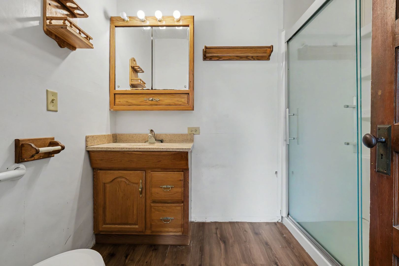 main property photo 19