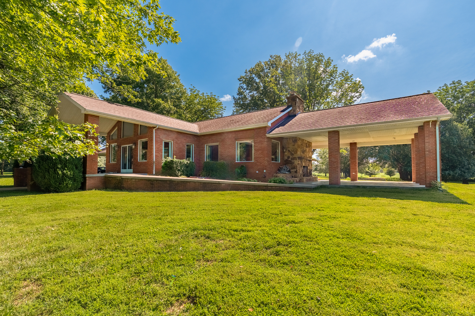 main property photo 33