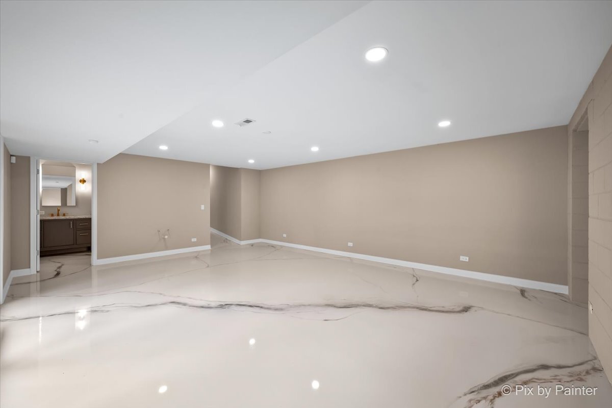 main property photo 70