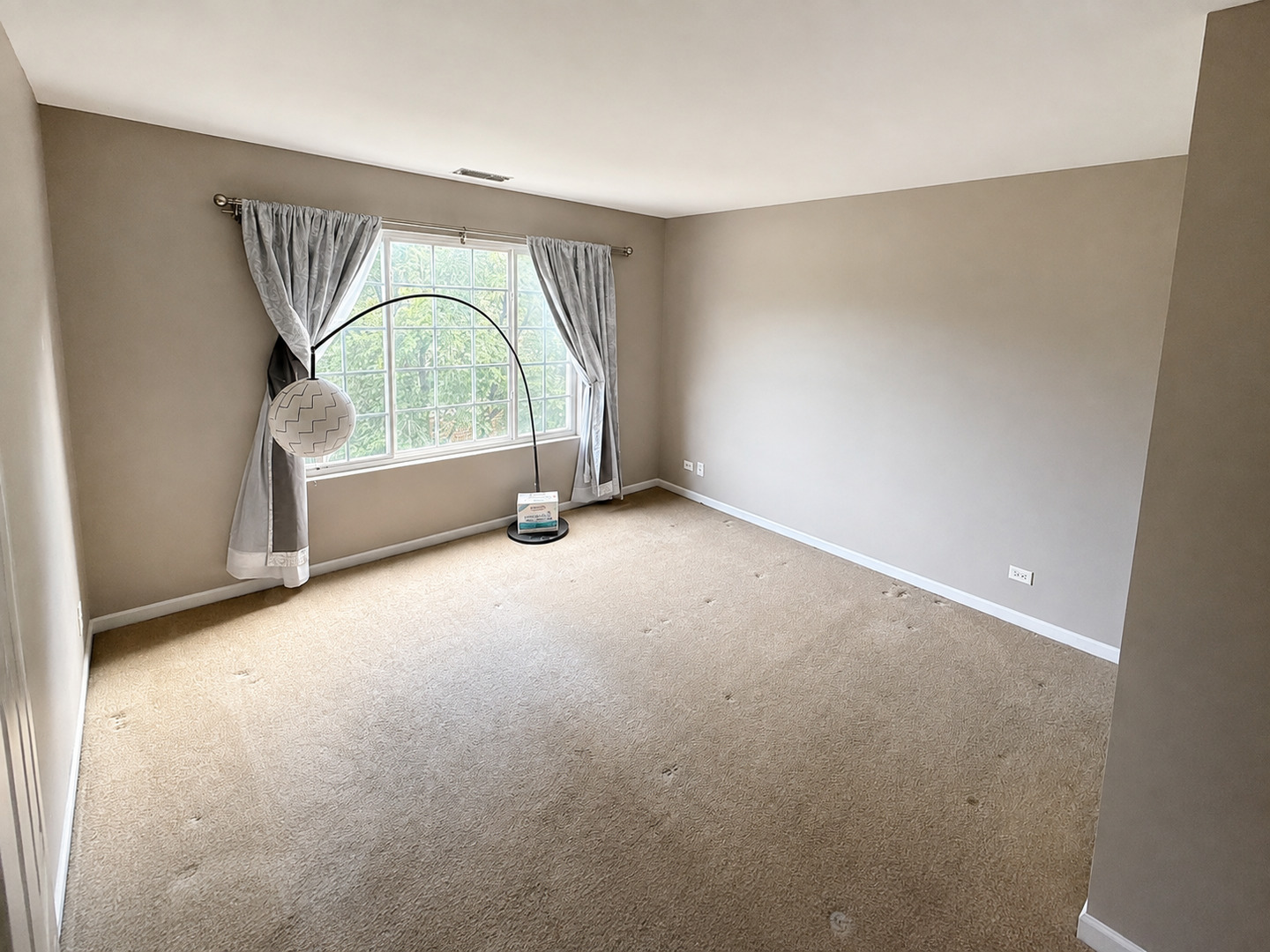 property viewer photo 4