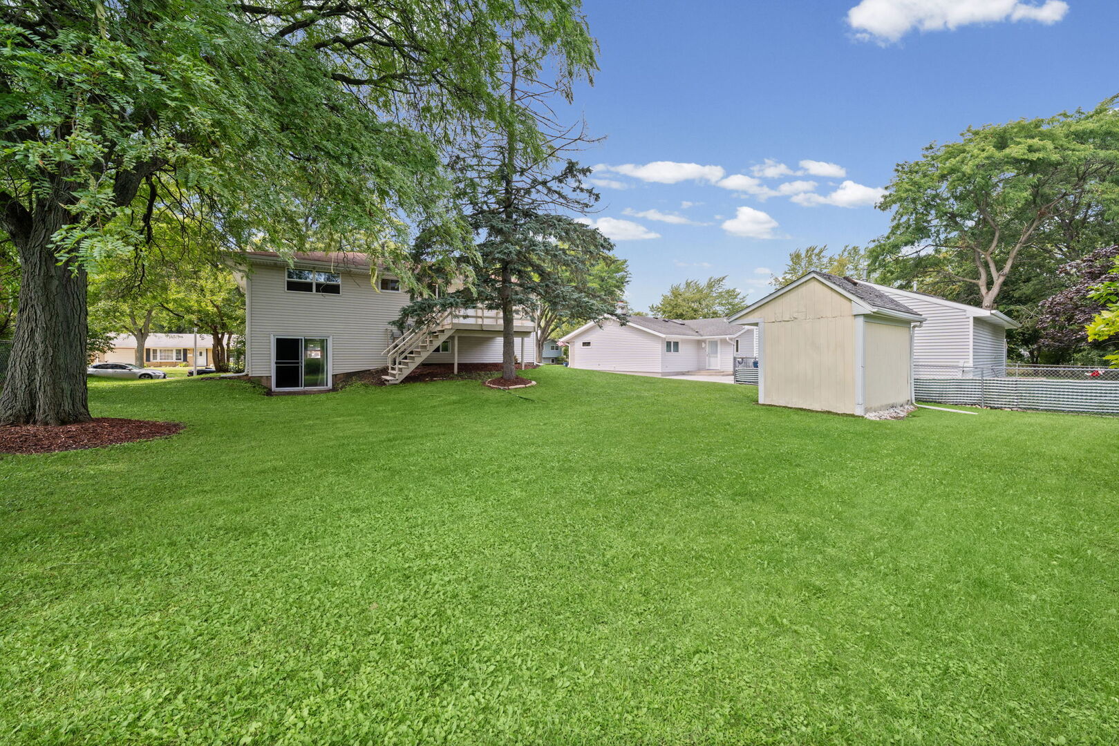main property photo 24