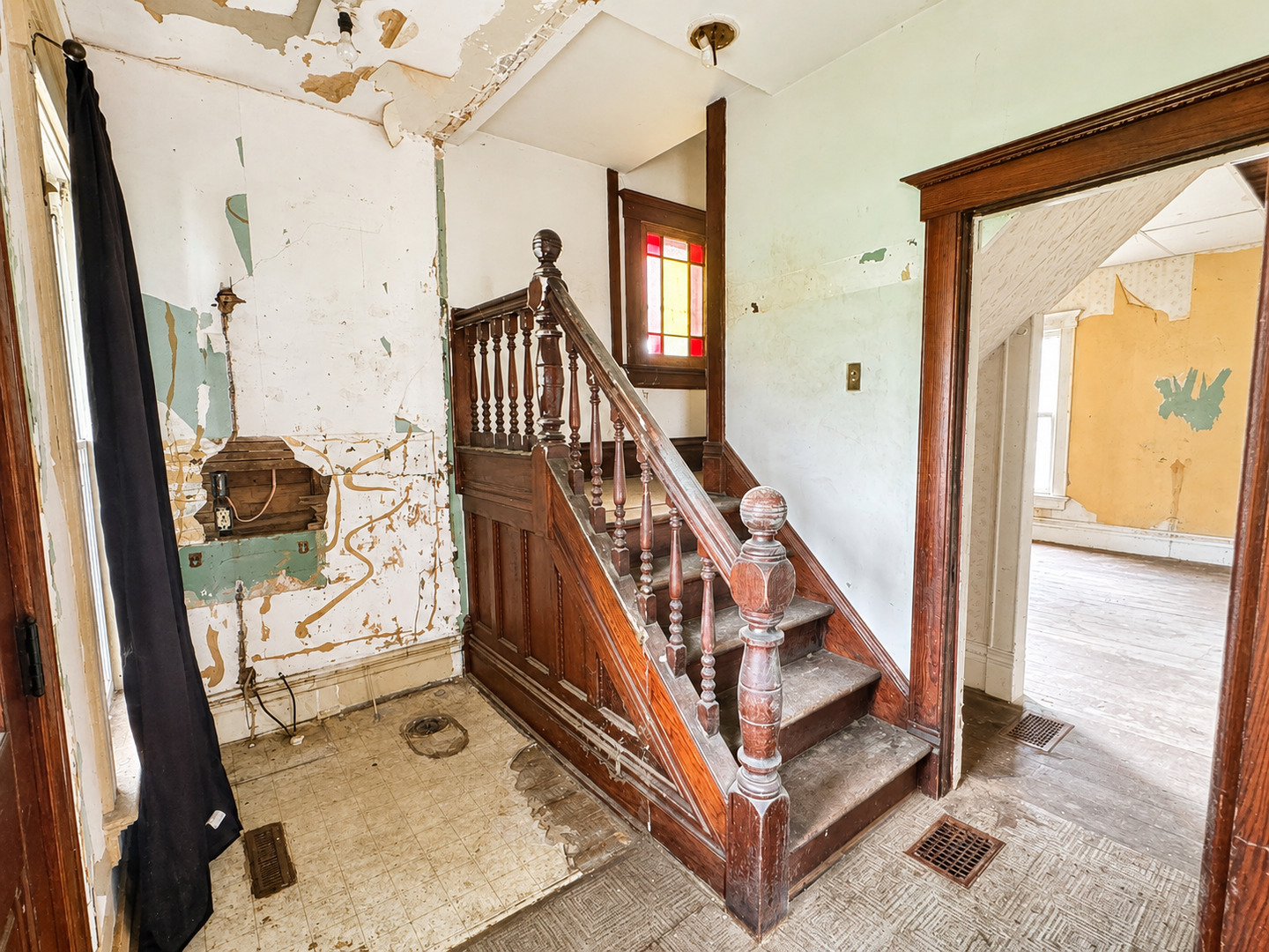 main property photo 18