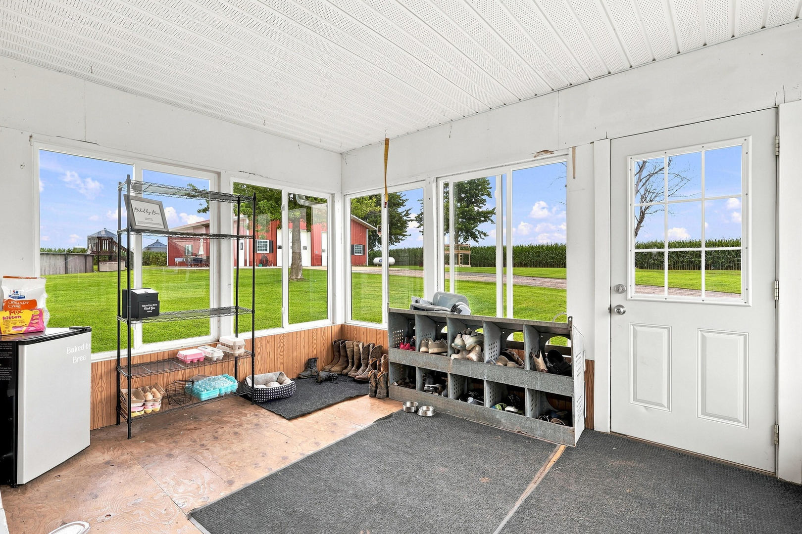 main property photo 40