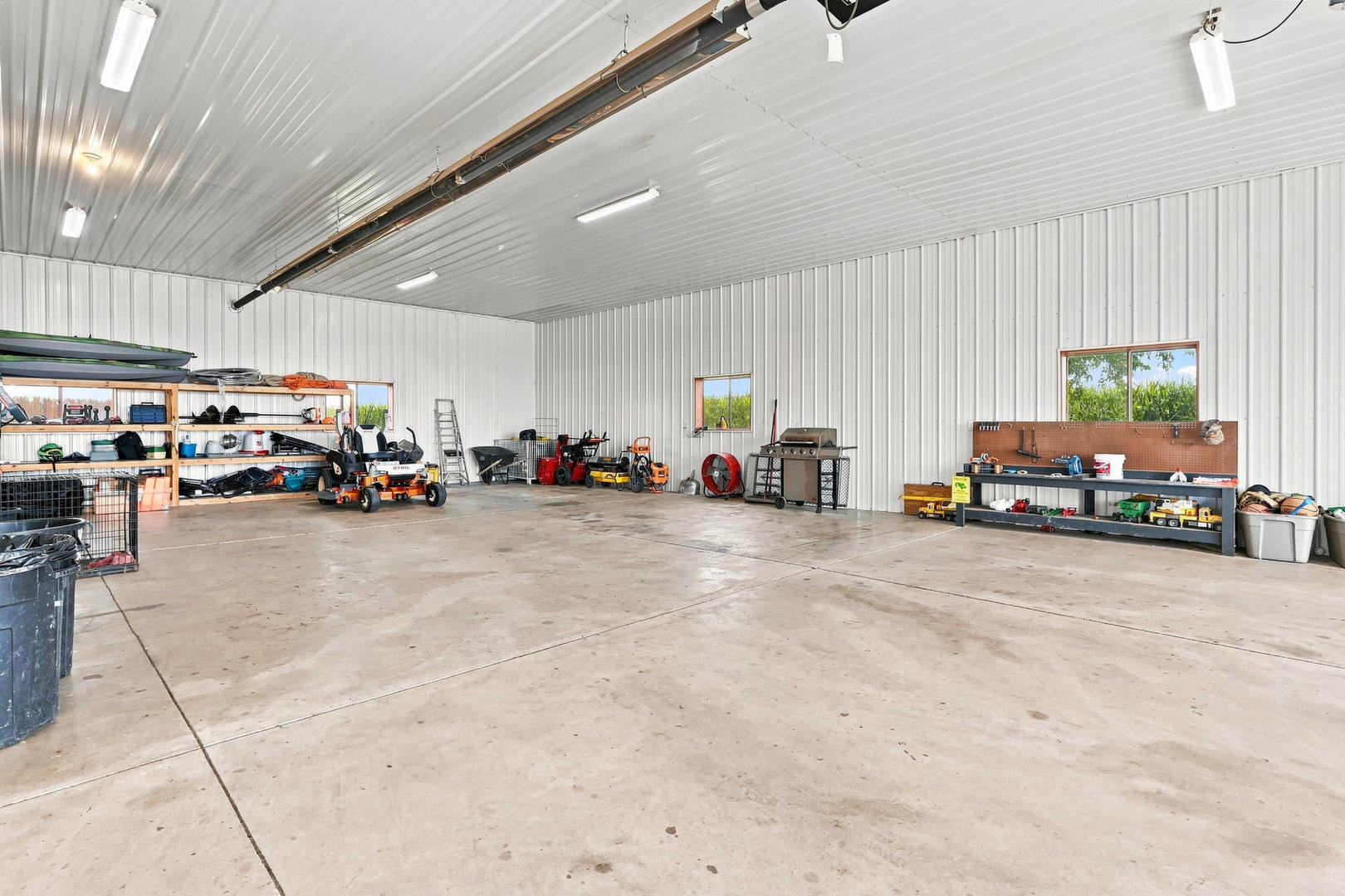 main property photo 45