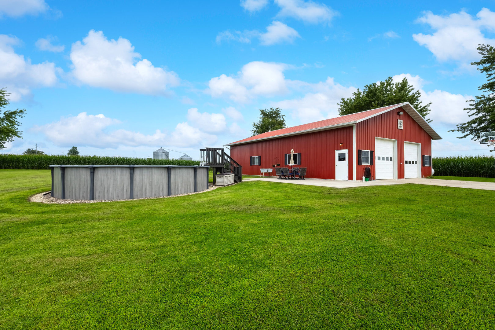 main property photo 5