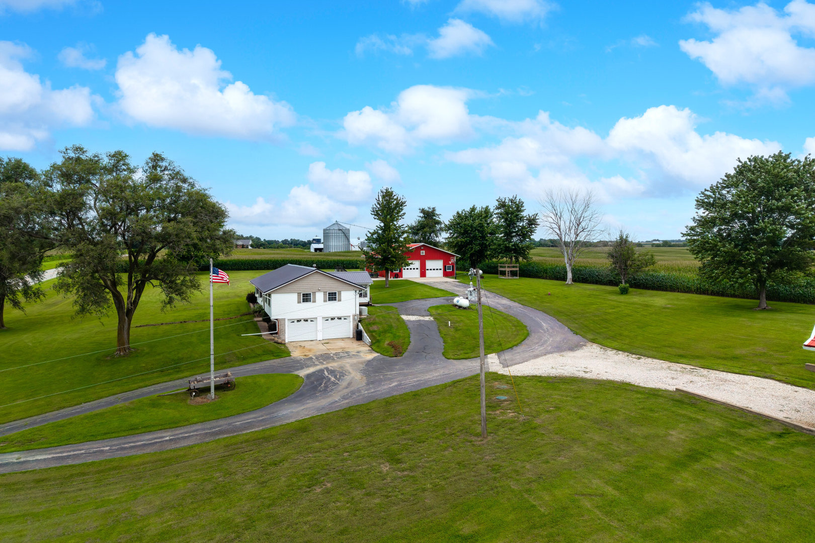 main property photo 51