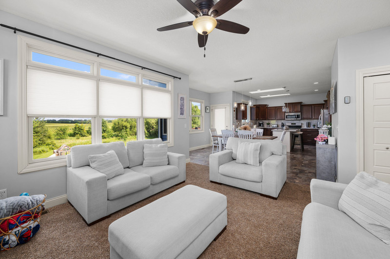 property viewer photo 3