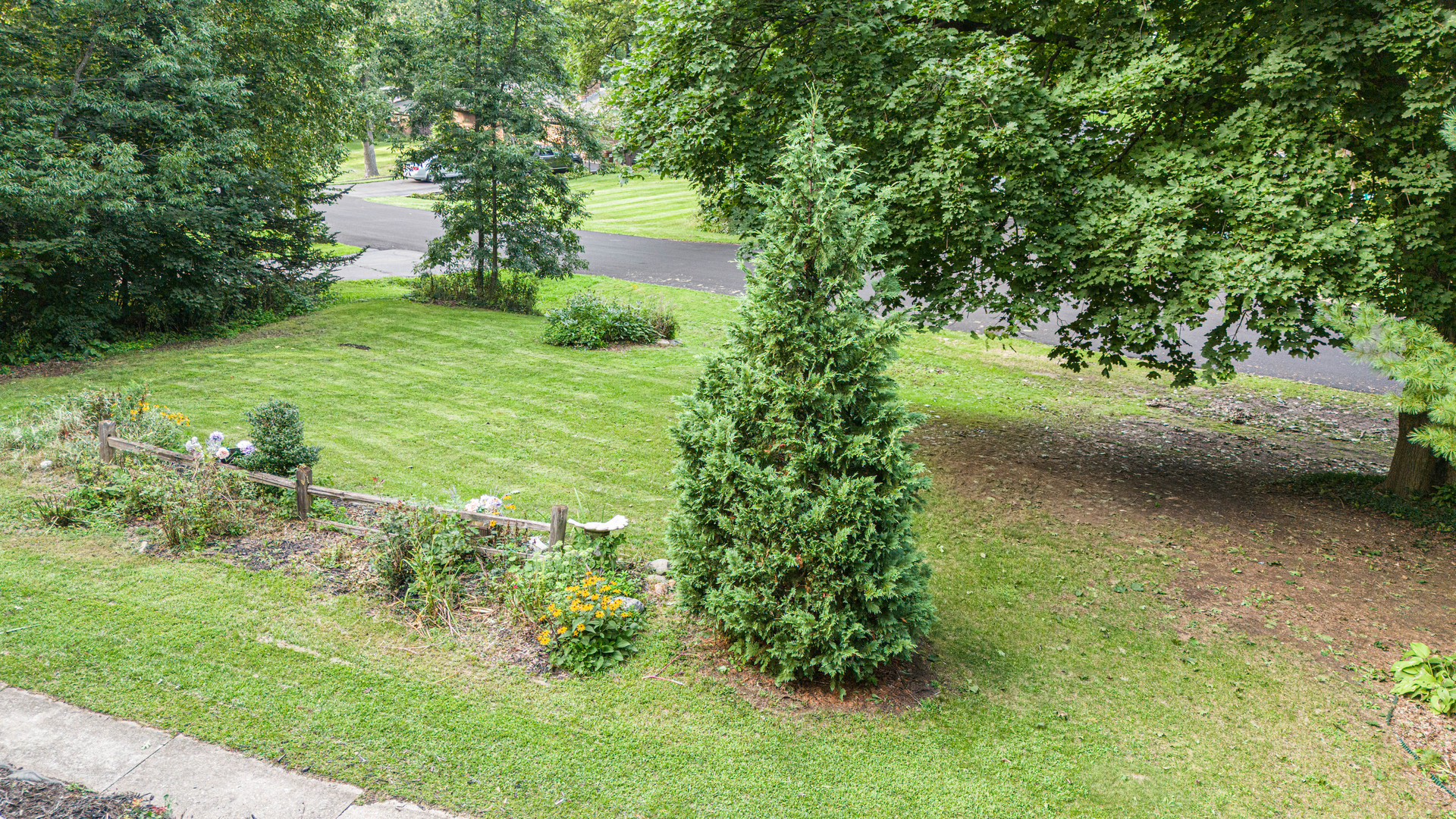 main property photo 35