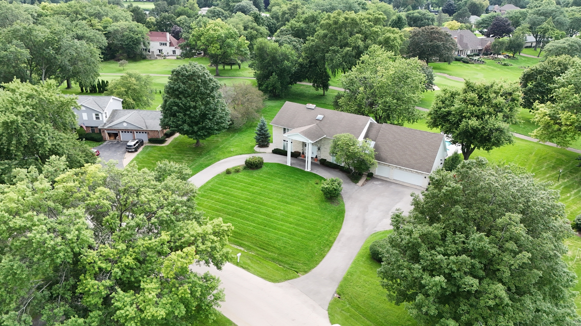 main property photo 31