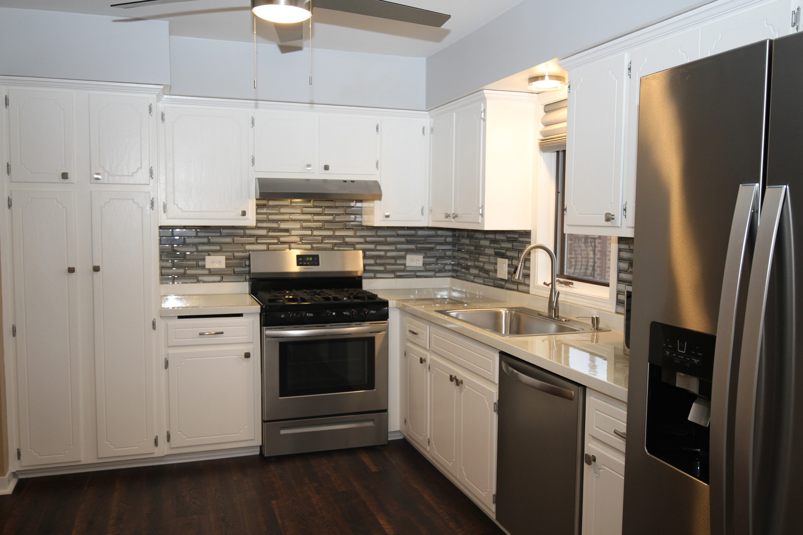 property viewer photo 9