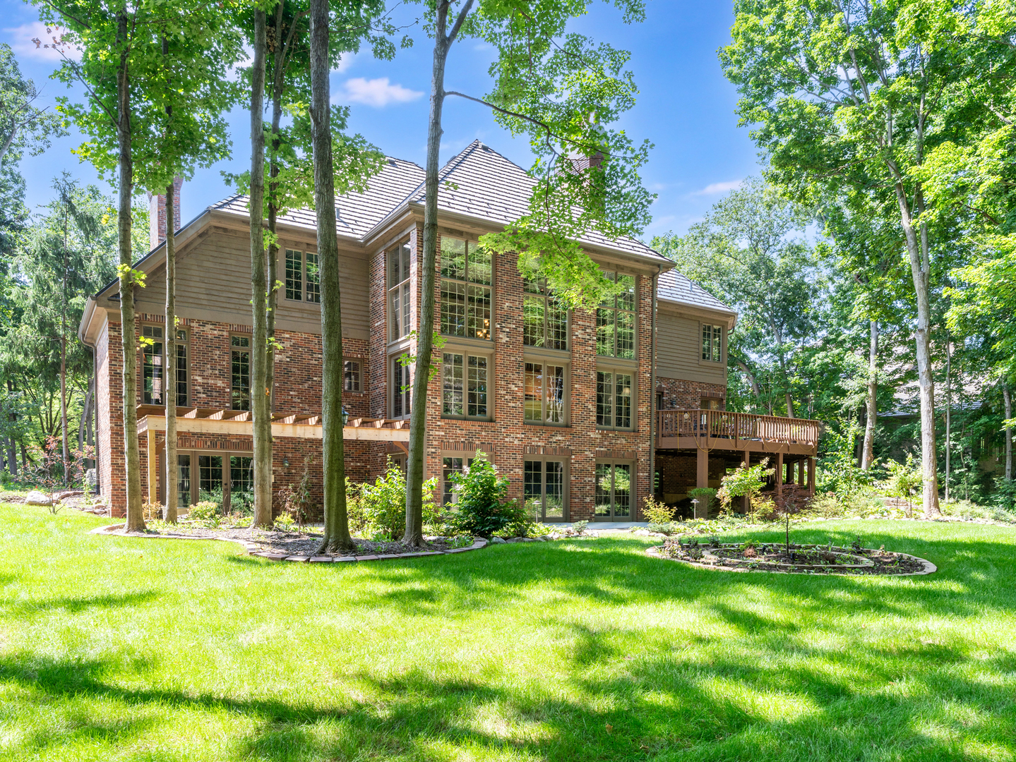 main property photo 40