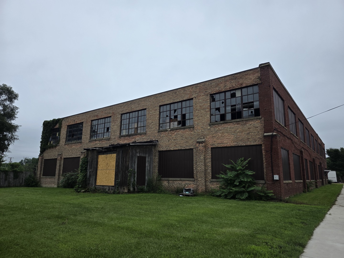 main property photo 4
