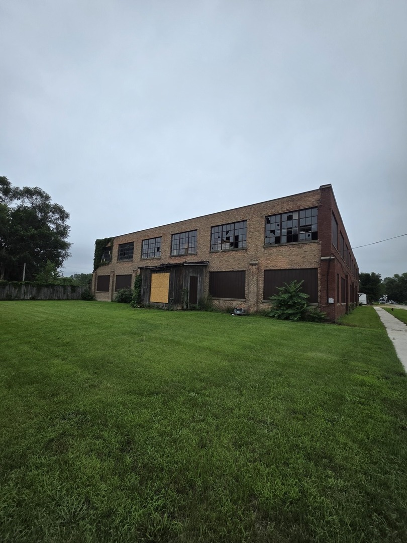 main property photo 6