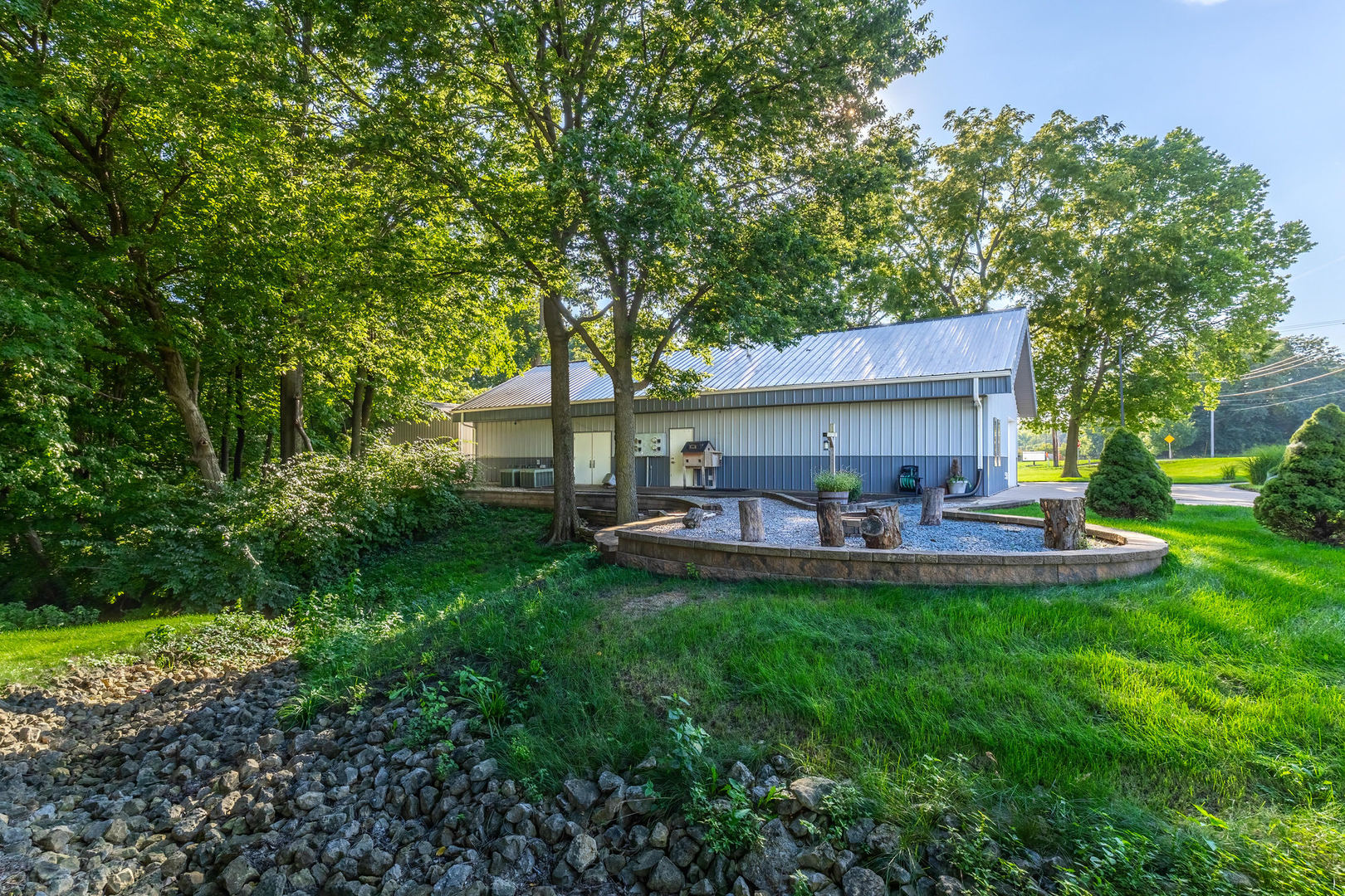 main property photo 12
