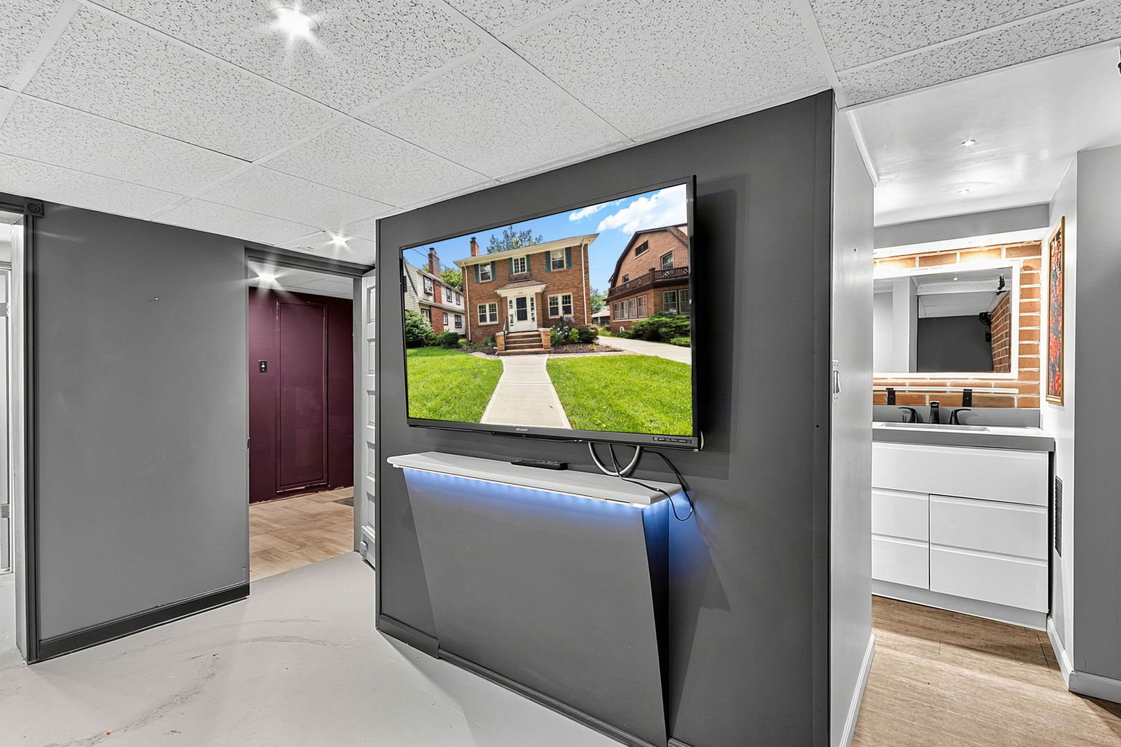 main property photo 53