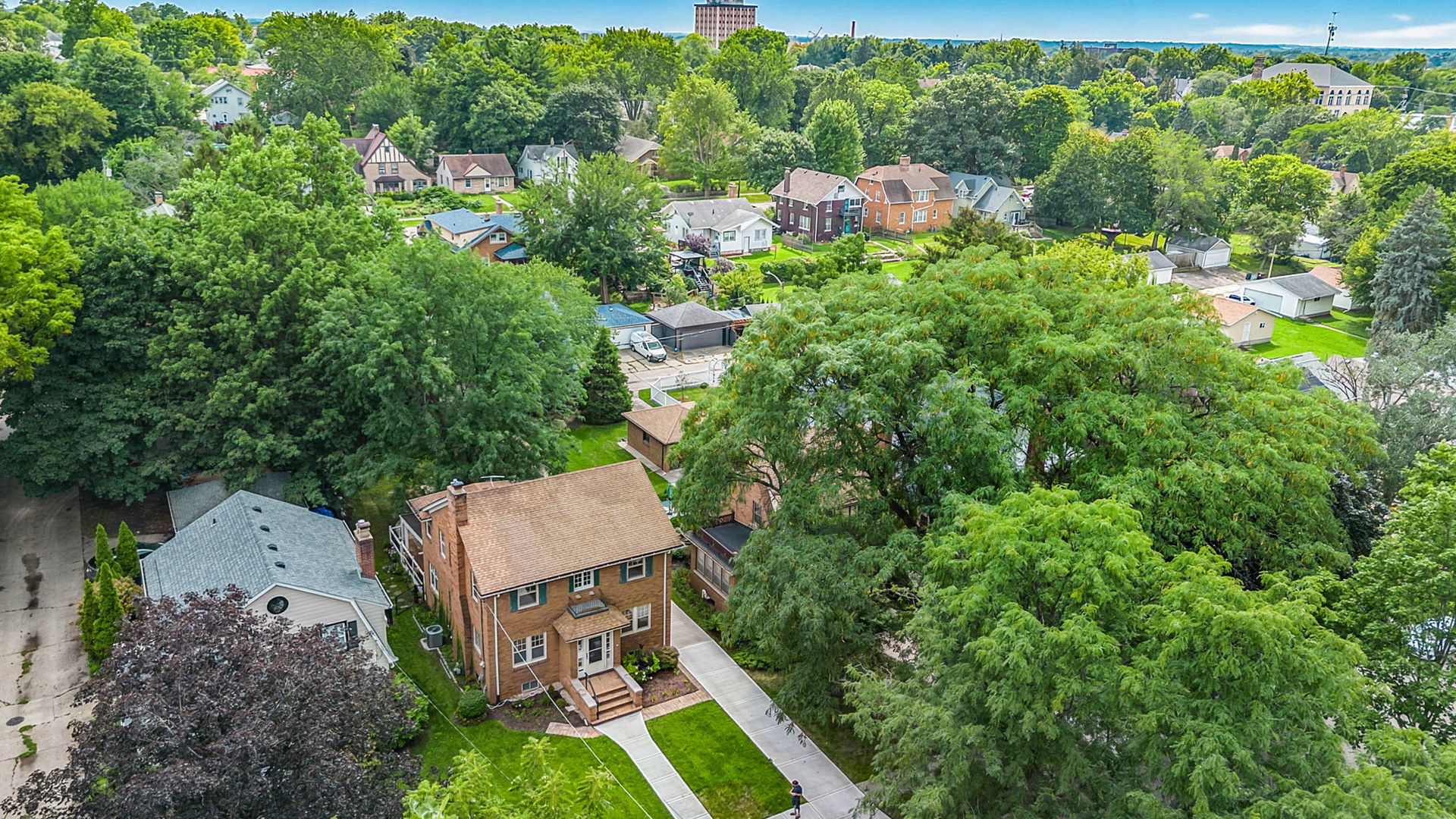 main property photo 75