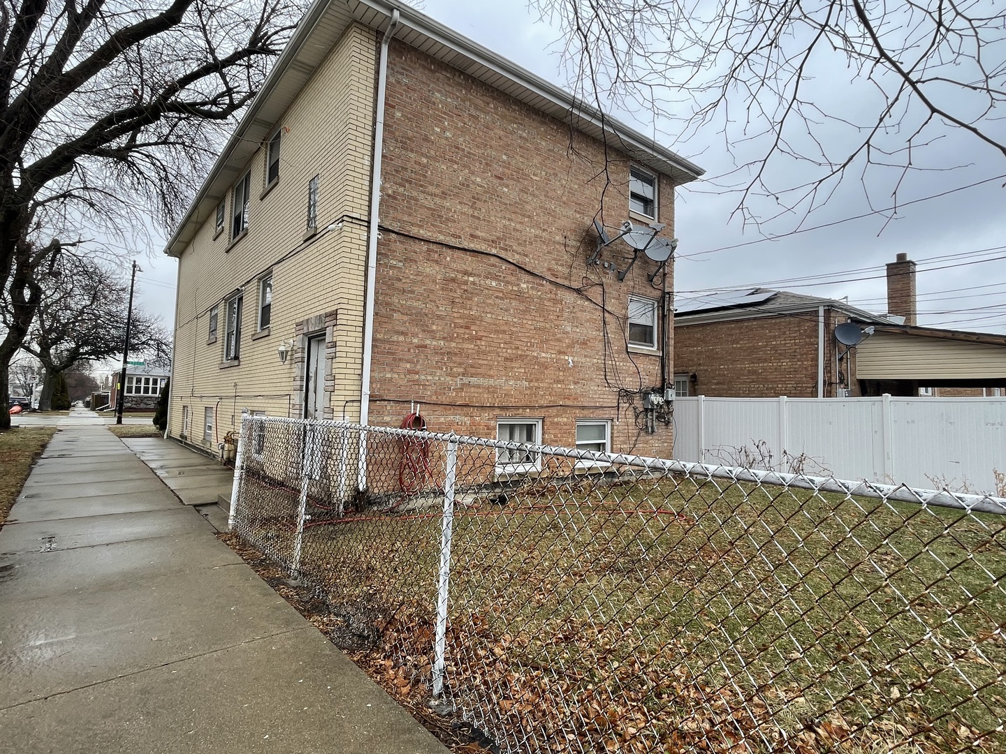 main property photo 26