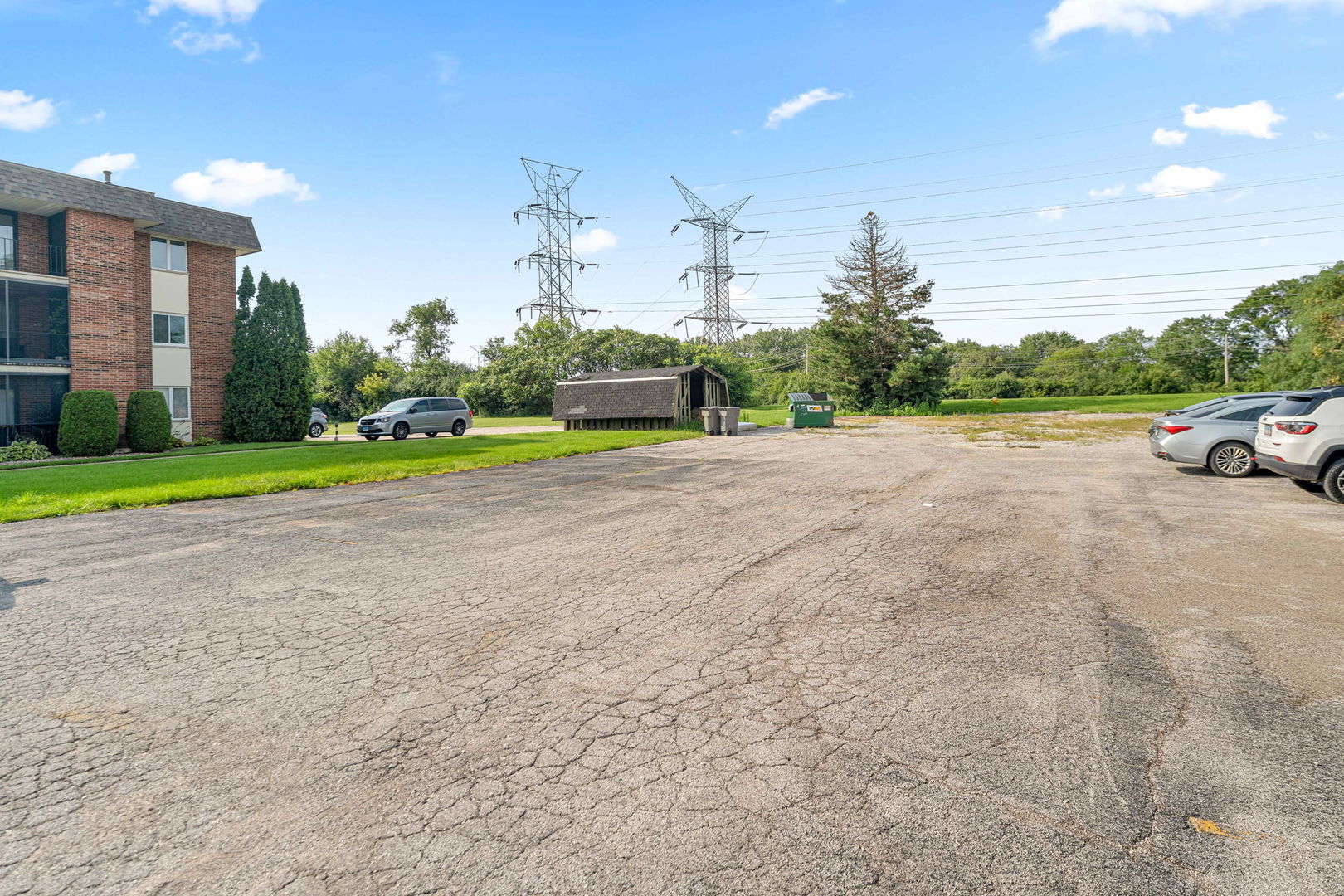 main property photo 17