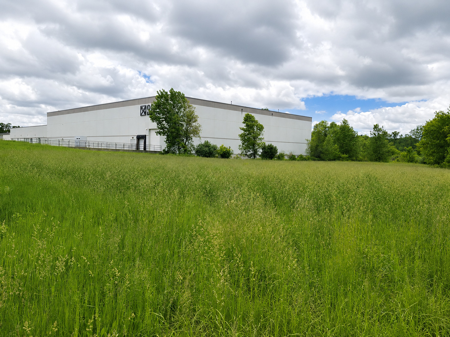 main property photo 9