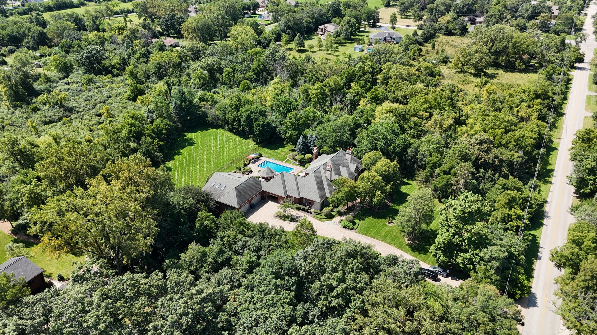 main property photo 39