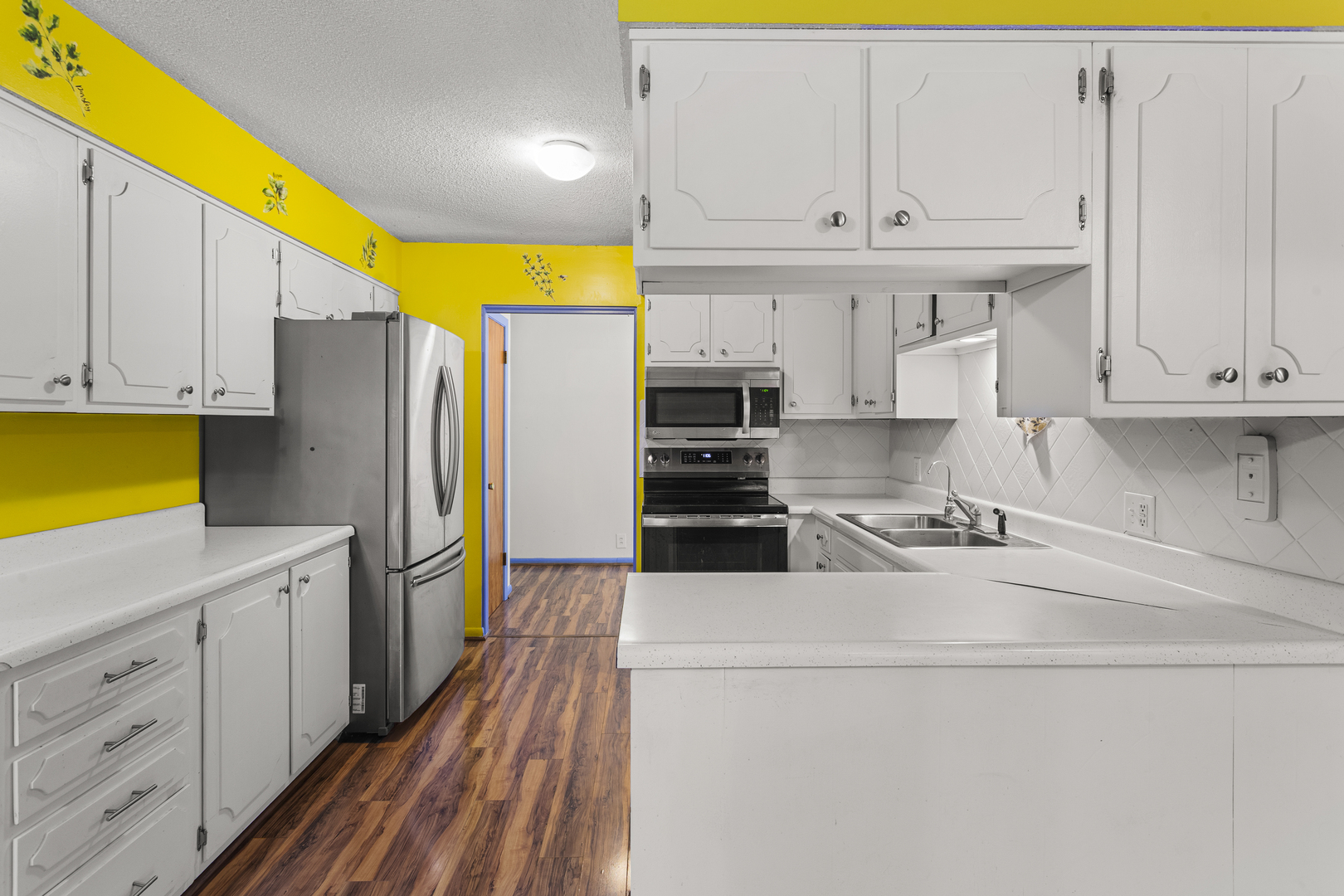 main property photo 23