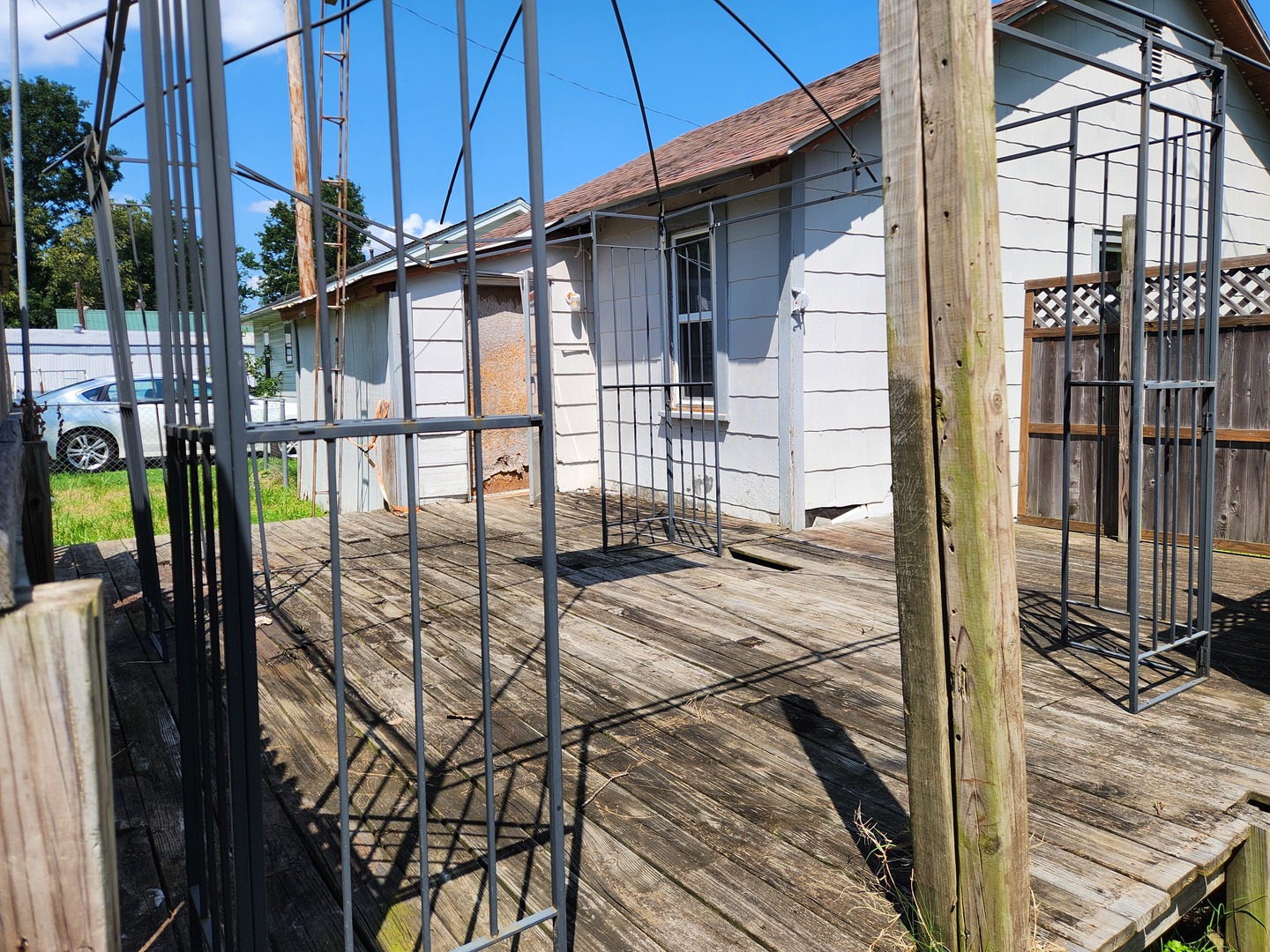 main property photo 13