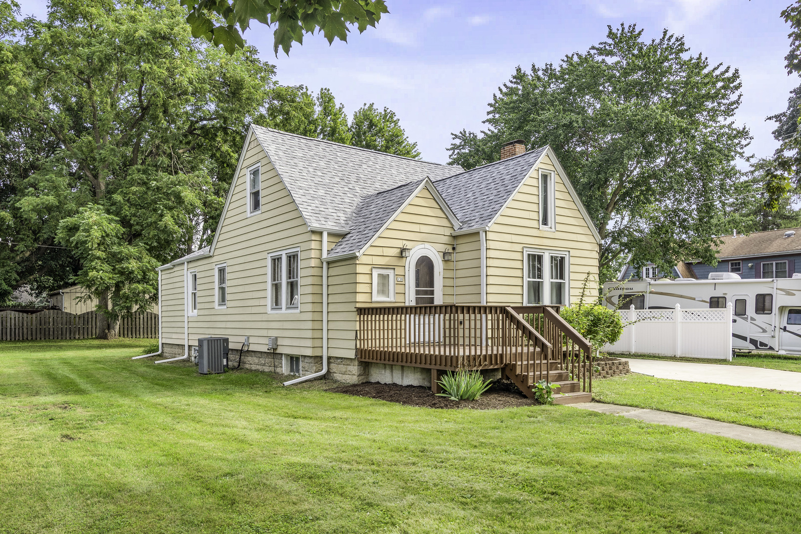 main property photo 25