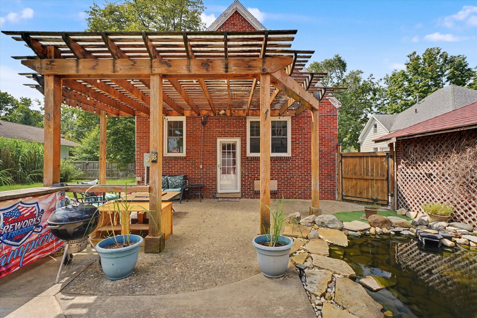 main property photo 47