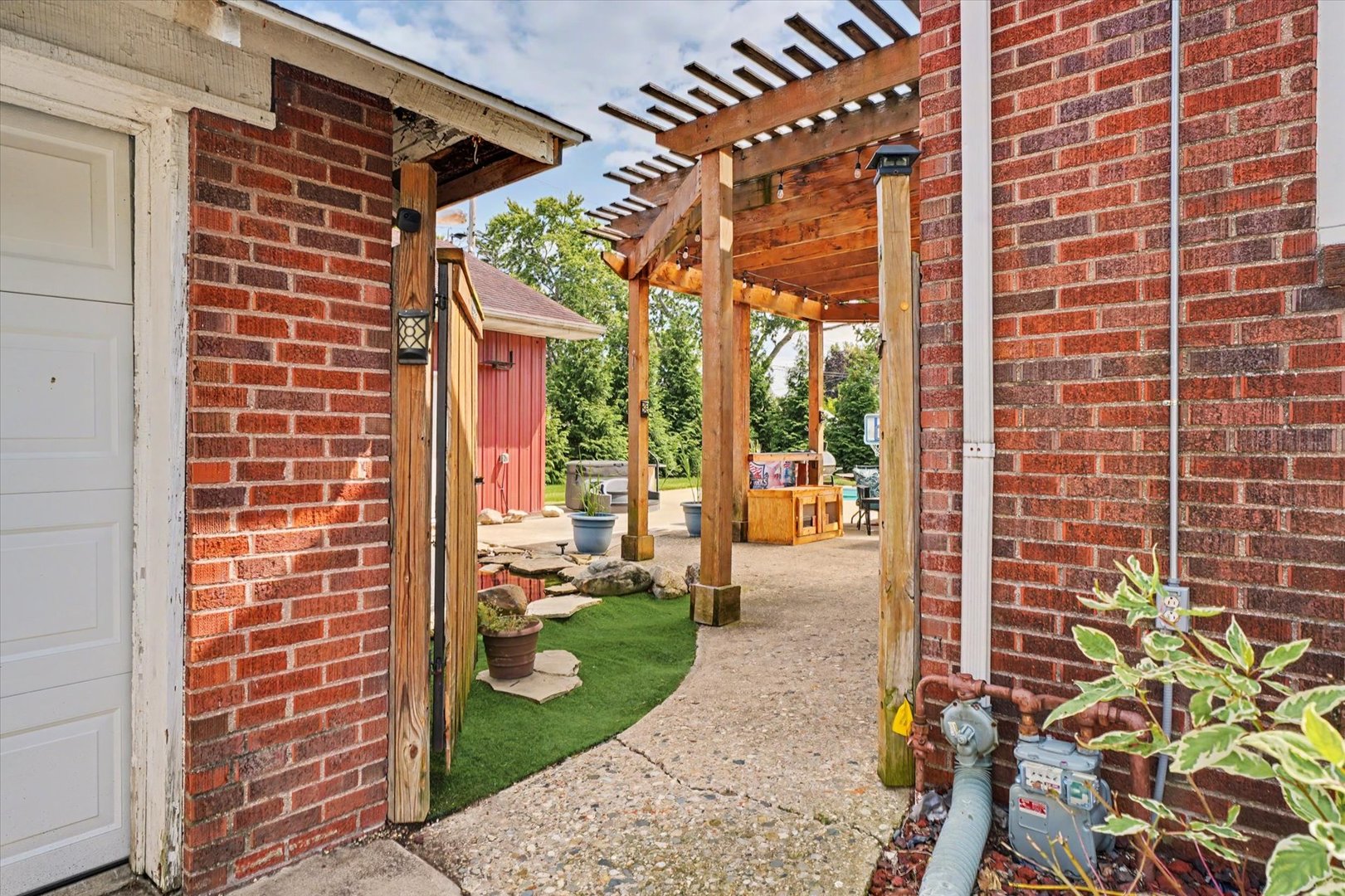 main property photo 54