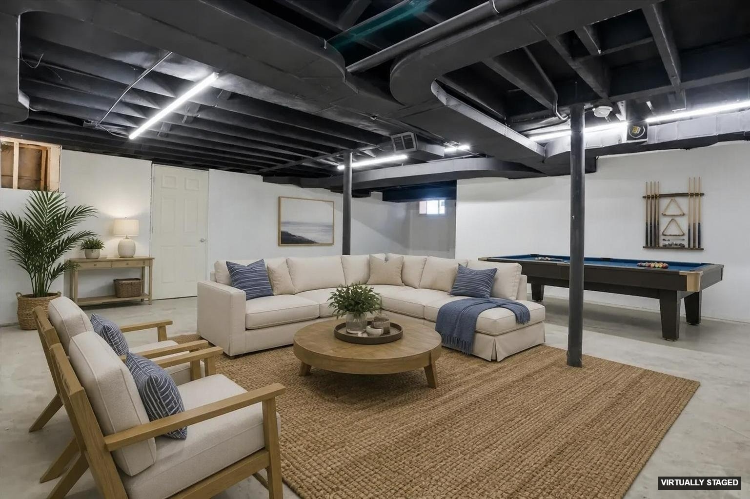 main property photo 45