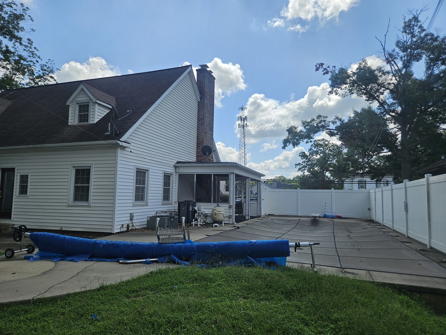 main property photo 10
