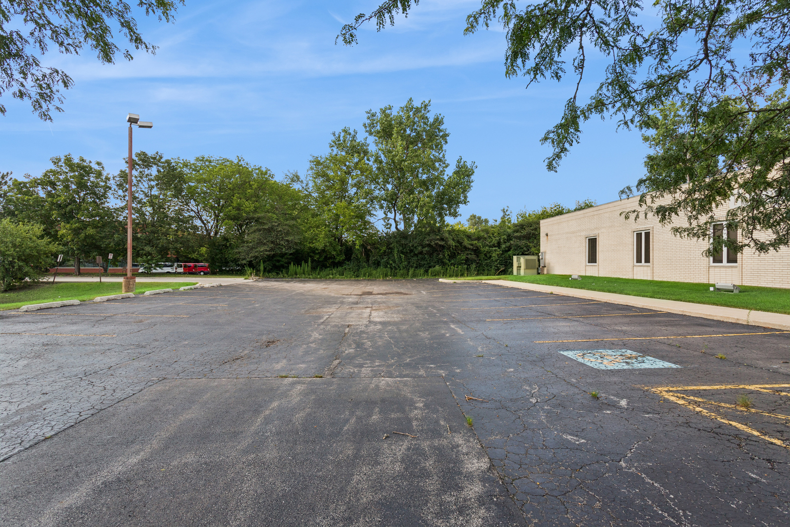 main property photo 23