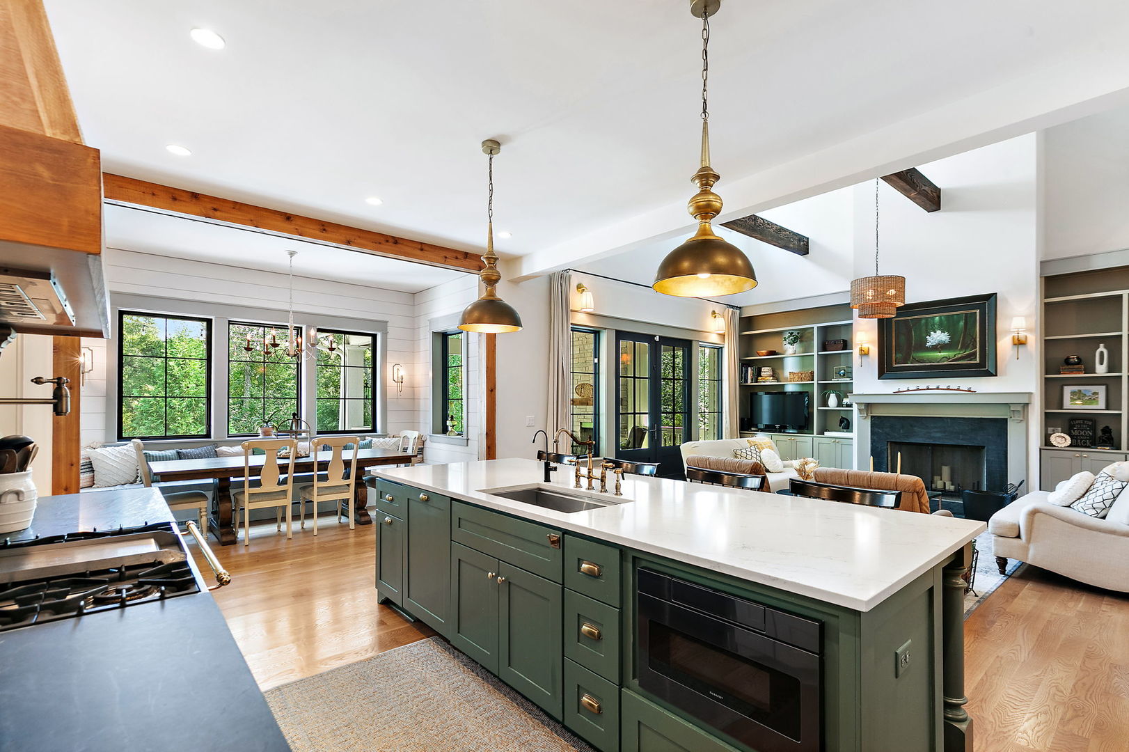main property photo 17