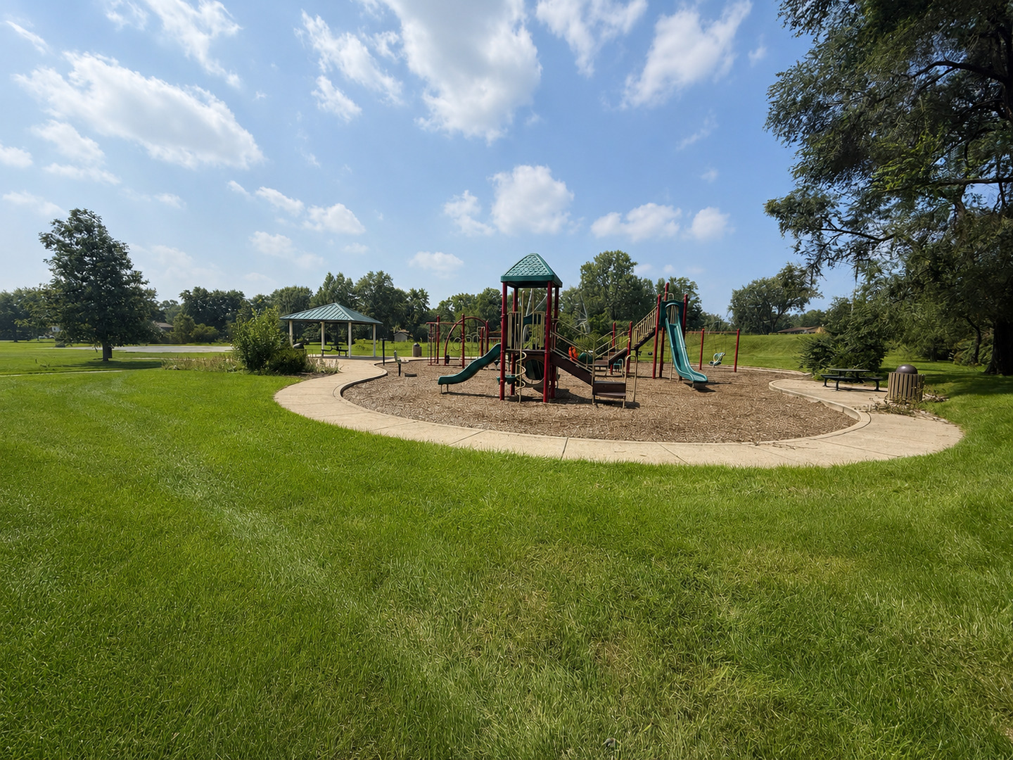 main property photo 50