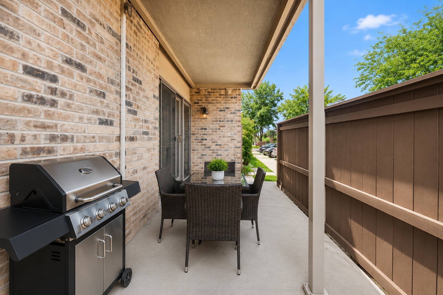 main property photo 24