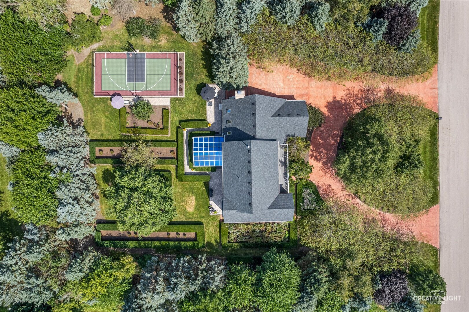 main property photo 3