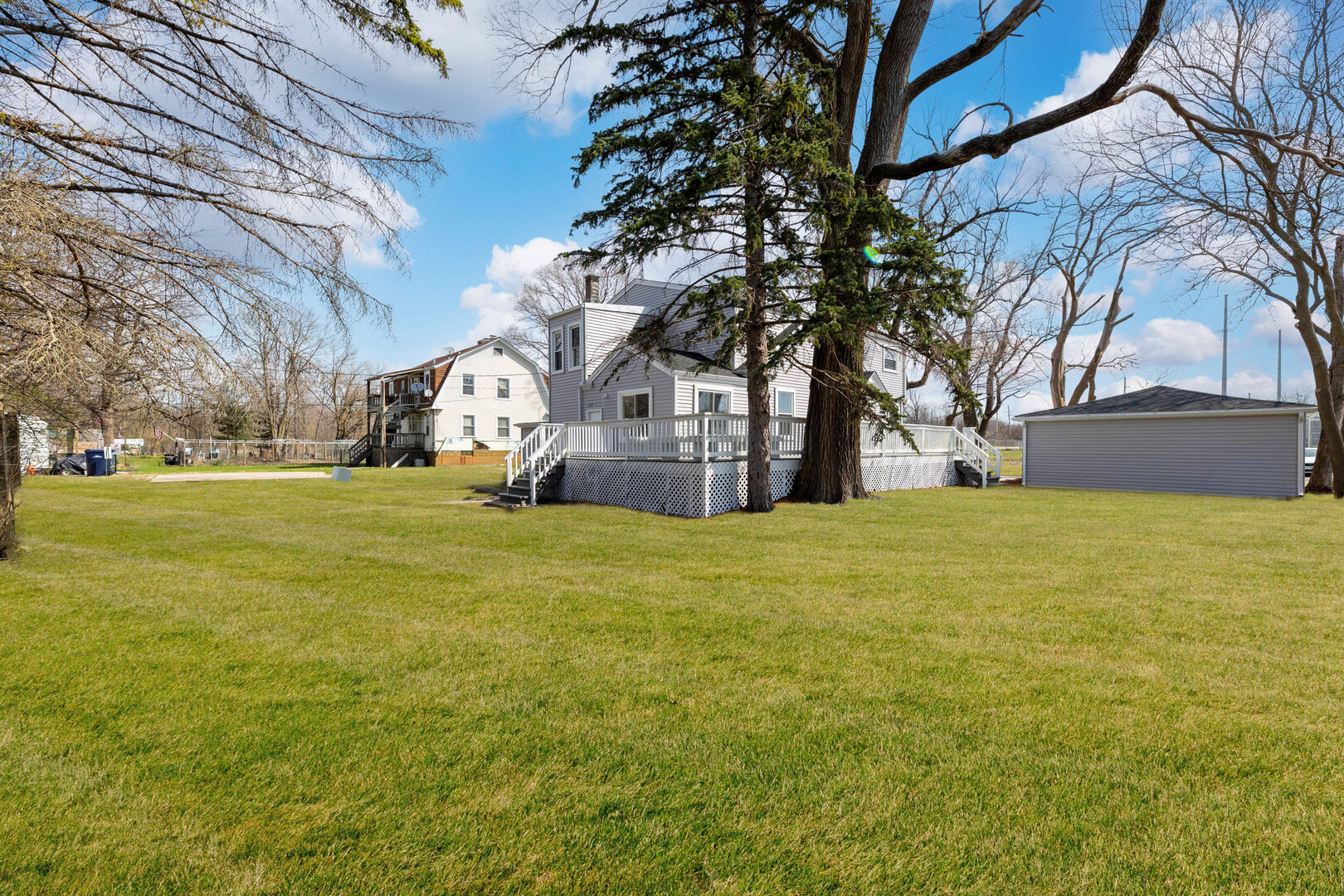 main property photo 30