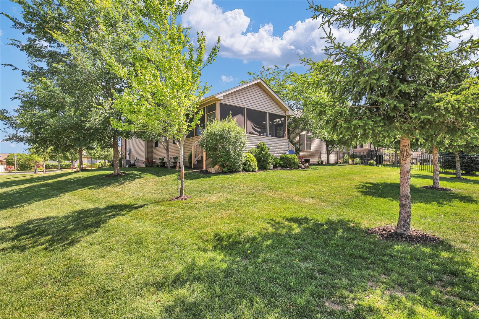 main property photo 37